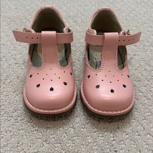 Footmates Pink Mary Jane T-Strap Shoes – Size 4 (Medium)
